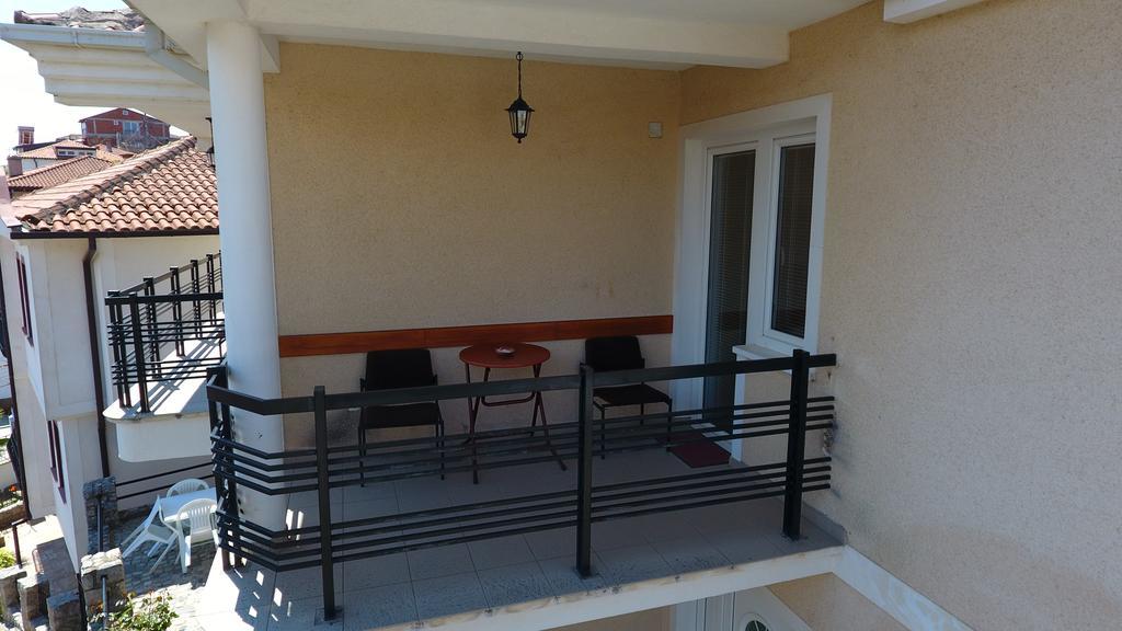 Apartment And Studio Damjan โอครีด ภายนอก รูปภาพ