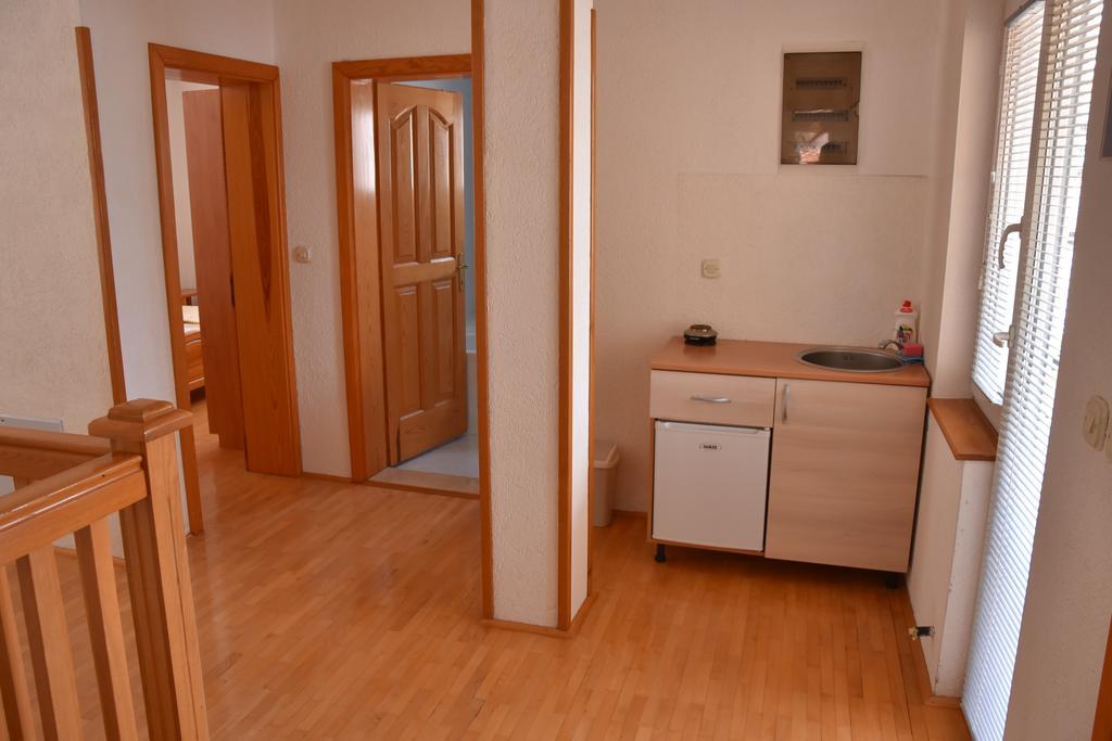 Apartment And Studio Damjan โอครีด ภายนอก รูปภาพ