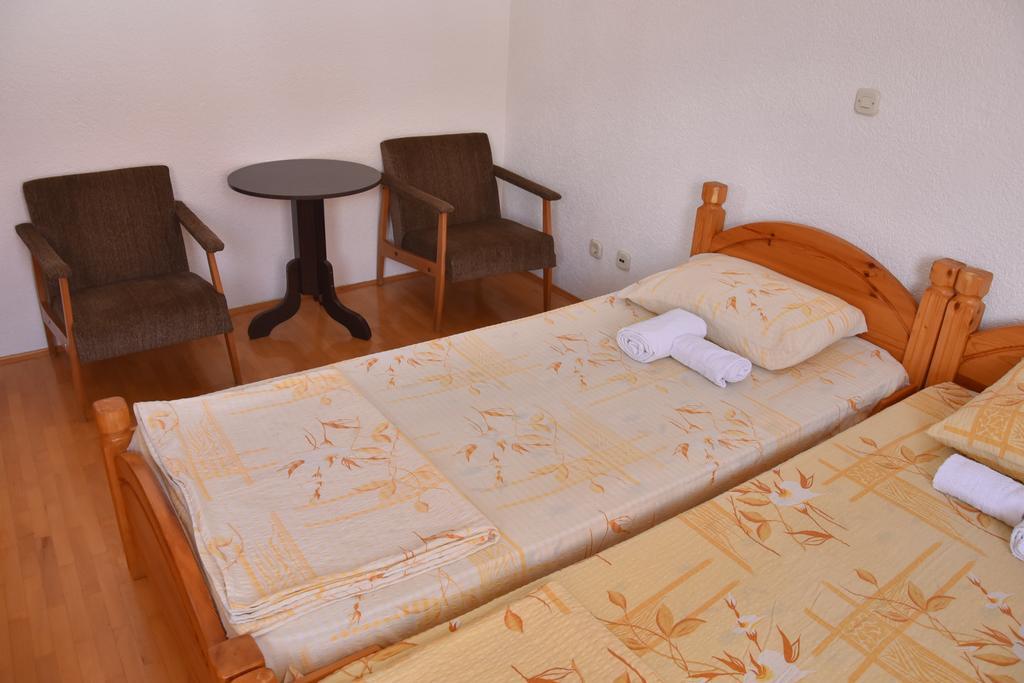 Apartment And Studio Damjan โอครีด ภายนอก รูปภาพ